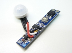 Pohybové mini čidlo pro LED pásky infračervené do profilu bílé 10A T-led