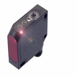 Optoelektronický snímač BOS0089 BOS 26K-PA-1HCS4C 