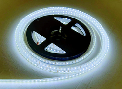 Led pásek 12V 9,6 W 5050 60LED/1m studená bílá 6500K IP65 ice blue Tipa